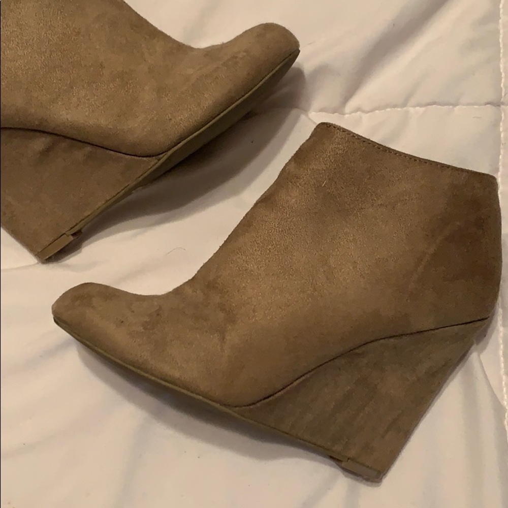 Wedges - Picture 2 of 3